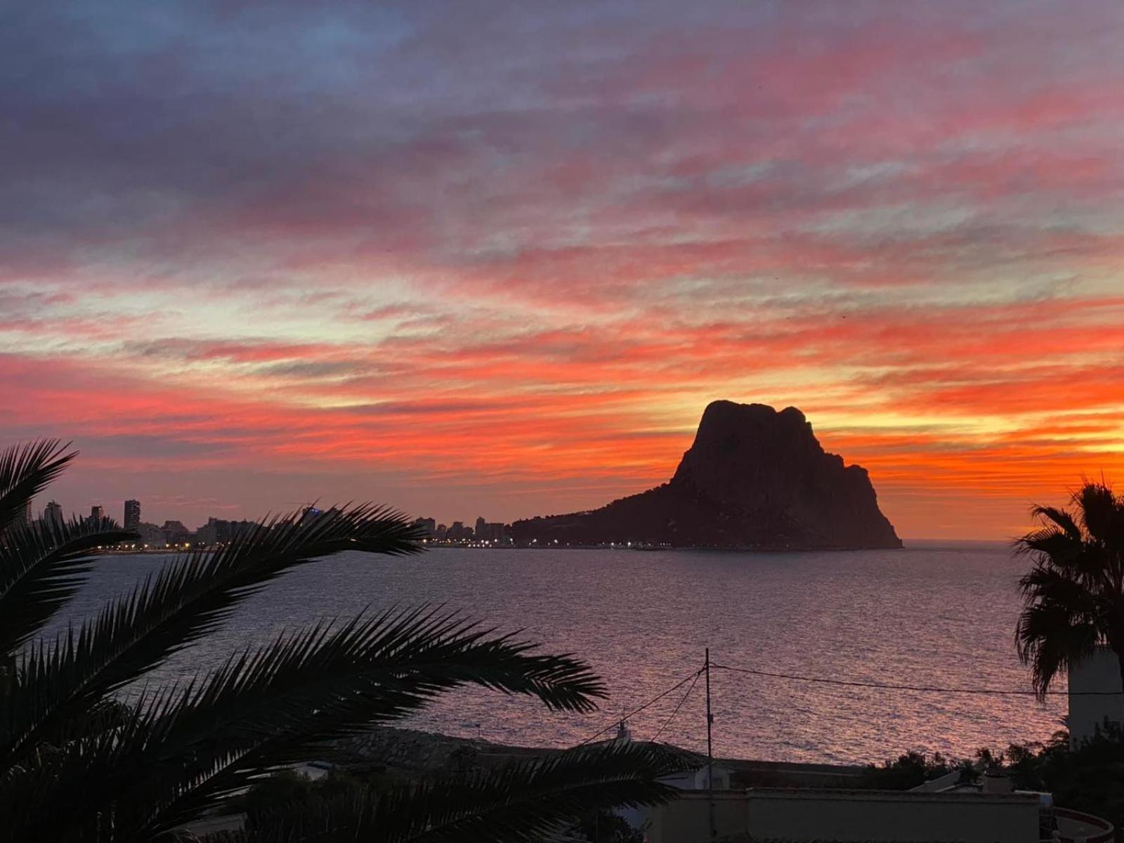 Timora Sea View New Apart' Hipocampos Calp Dış mekan fotoğraf