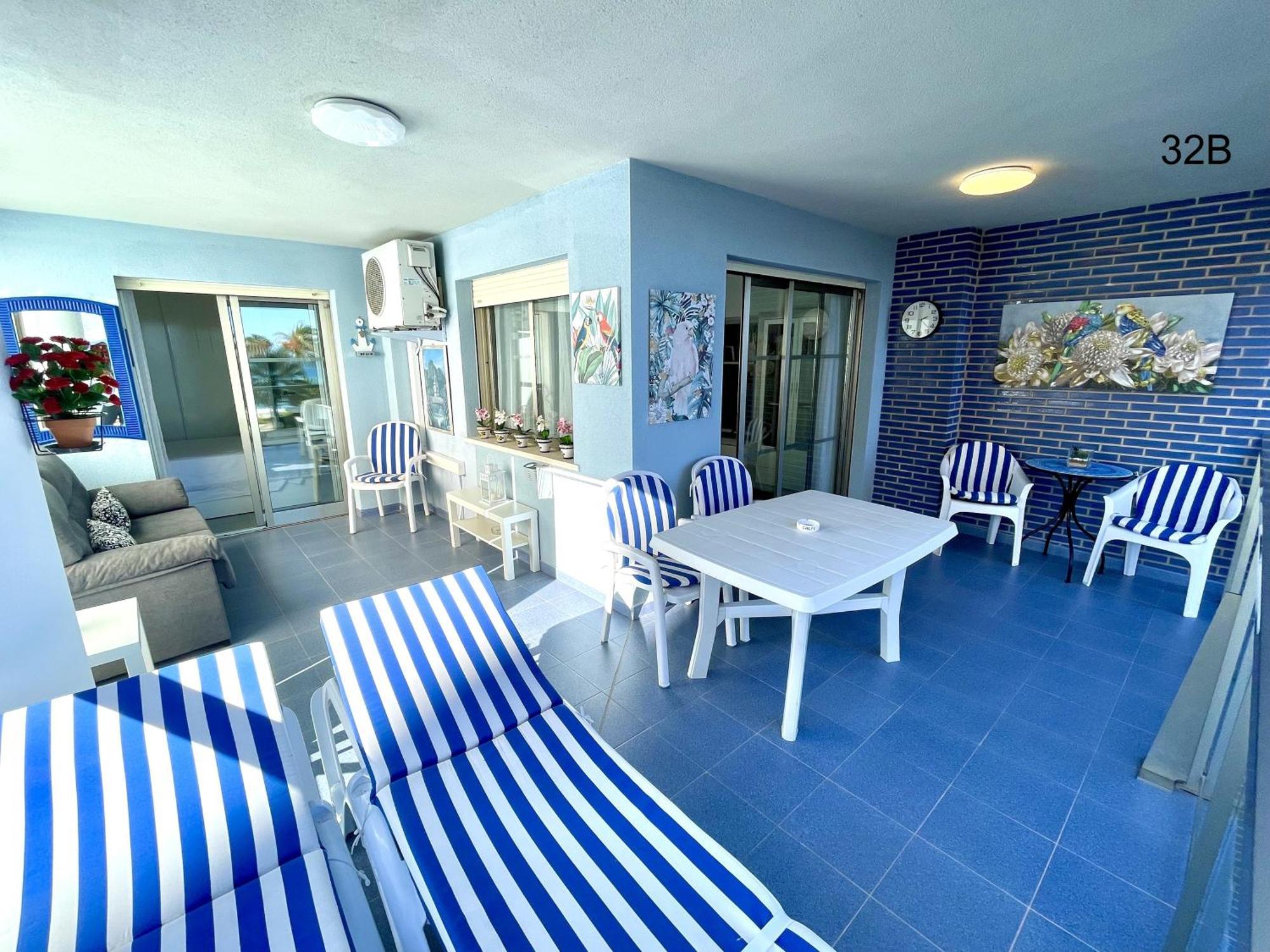 Timora Sea View New Apart' Hipocampos Calp Dış mekan fotoğraf